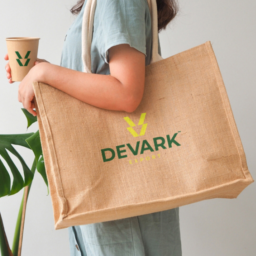 Handcrafted Leather Tote Bag for Everyday Use